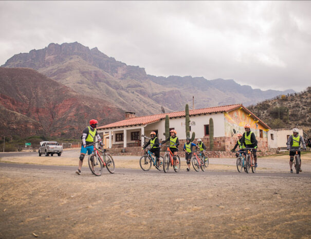 Descenso en Mountain Bike en Cuesta del Obispo